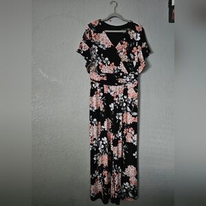 JESSICA HOWARD Black FLORAL FIT AND FLARE Jumpsuit SIZE L WOMEN'S V-neck